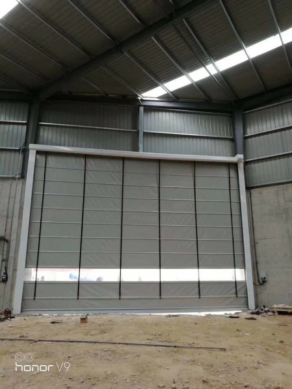 工業(yè)提升門